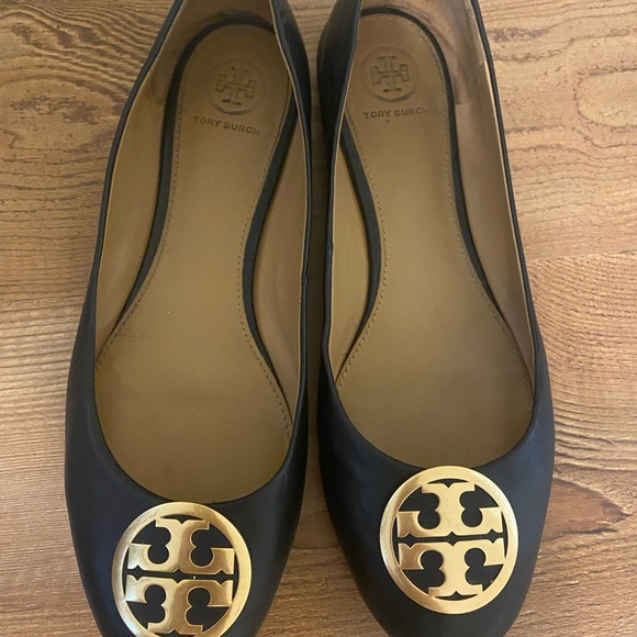 Tory Burch flats. Worn a few times - Picture 3 of 6